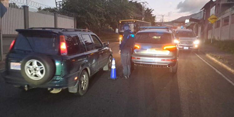 Esfuerzo conjunto de Policías Municipales y Fuerza Pública por la paz de Alajuelita, Escazú y Santa Ana