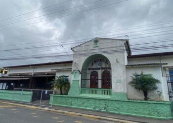 Electores en escuelas República de Venezuela y Juan XXIII tendrán que votar únicamente de forma electrónica