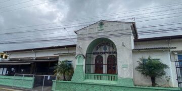 Electores en escuelas República de Venezuela y Juan XXIII tendrán que votar únicamente de forma electrónica